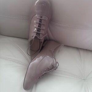 Nine West patent Leather tan color lace flats size 7 1/2 medium